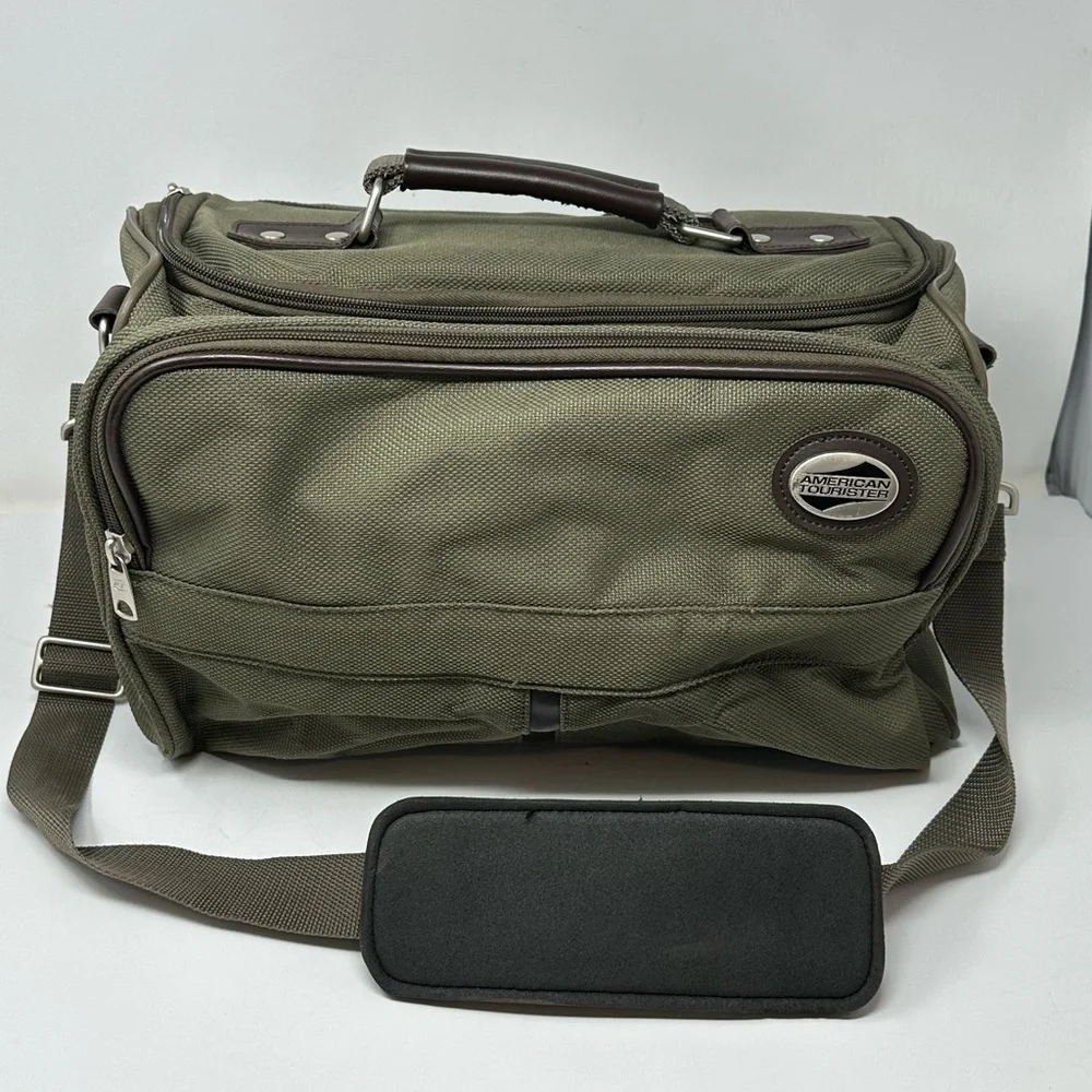 Vintage American Tourister 14”x10”x7” Luggage Carry On Duffle Bag Green Z2